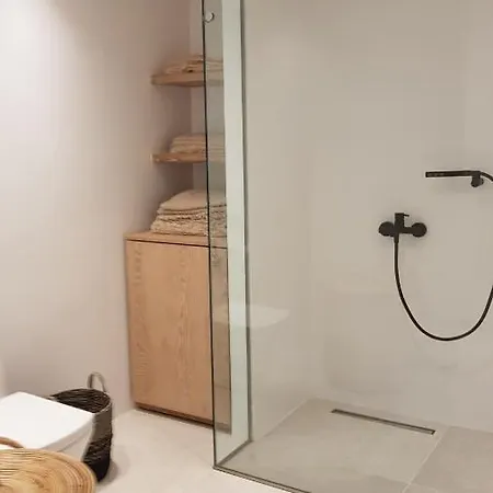 Villa Leftkey *